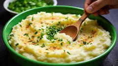 Il purè sarà soffice e senza grumi: lo chef ha svelato cosa aggiungere alla fine